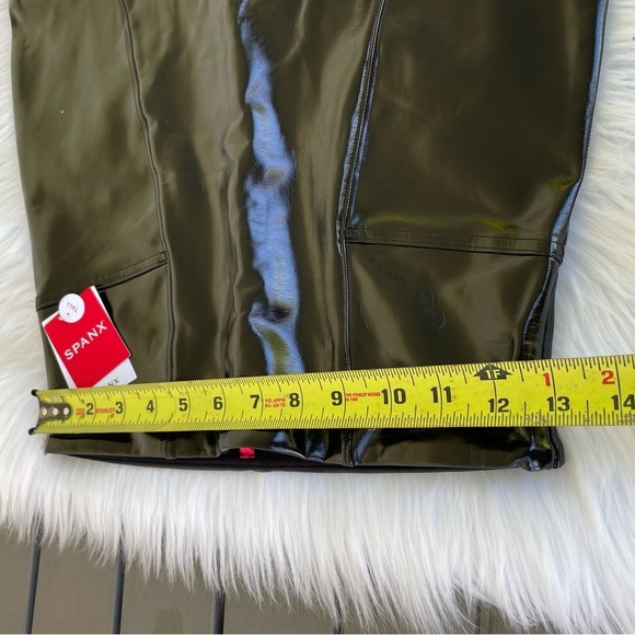 NWT - Spanx Faux Patent Leather Leggings - Vinyl - Size Med. Tall - Picture 10 of 11
